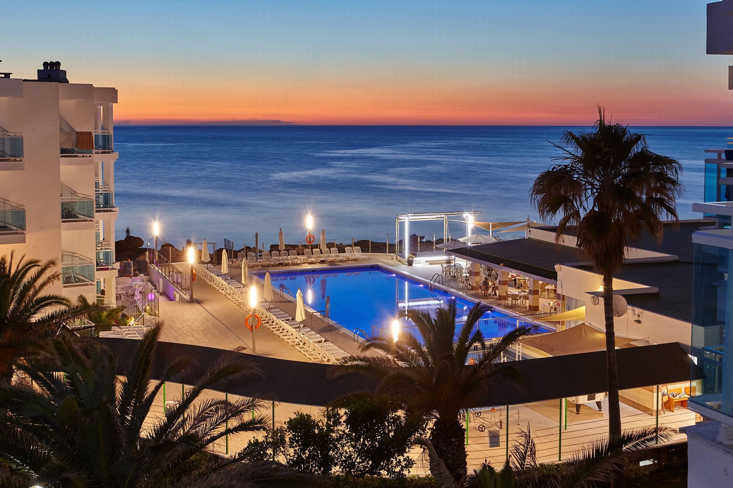 Aparthotel Nereida Sant Antoni de Portmany Exterior foto