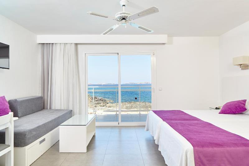 Aparthotel Nereida Sant Antoni de Portmany Exterior foto