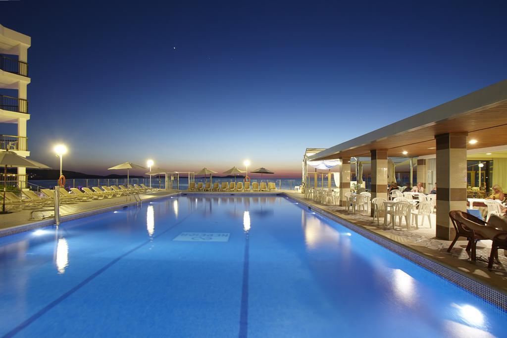 Aparthotel Nereida Sant Antoni de Portmany Exterior foto