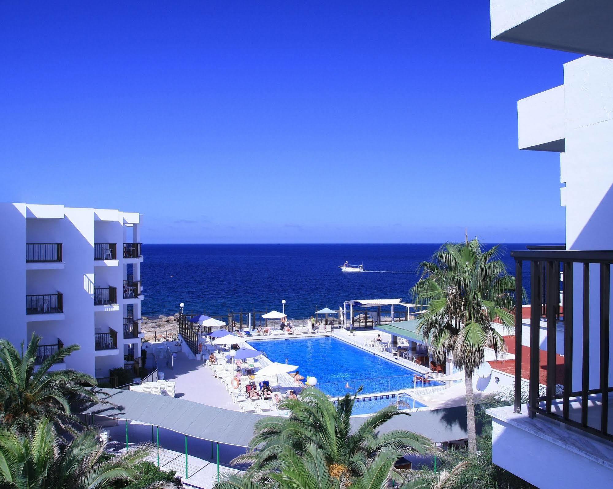 Aparthotel Nereida Sant Antoni de Portmany Exterior foto